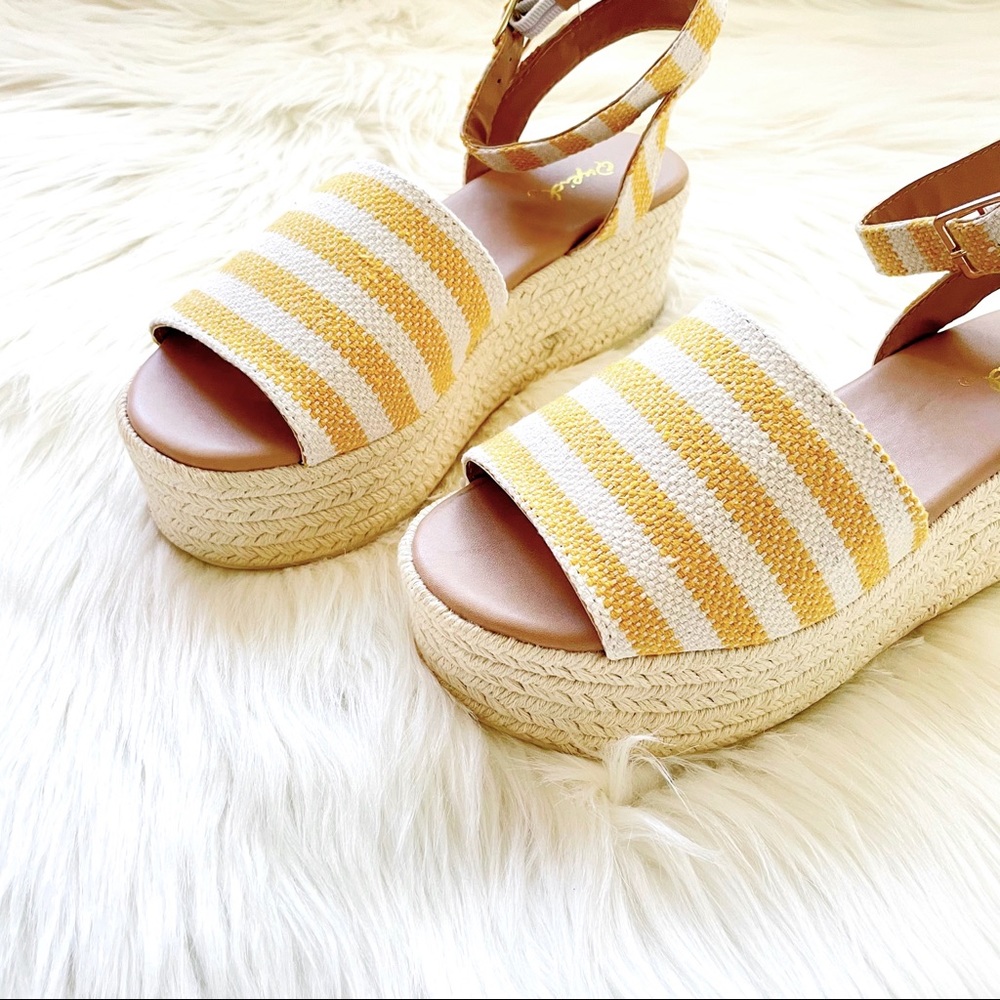 Yellow white platform espadrille wedge sandals - Picture 8 of 10